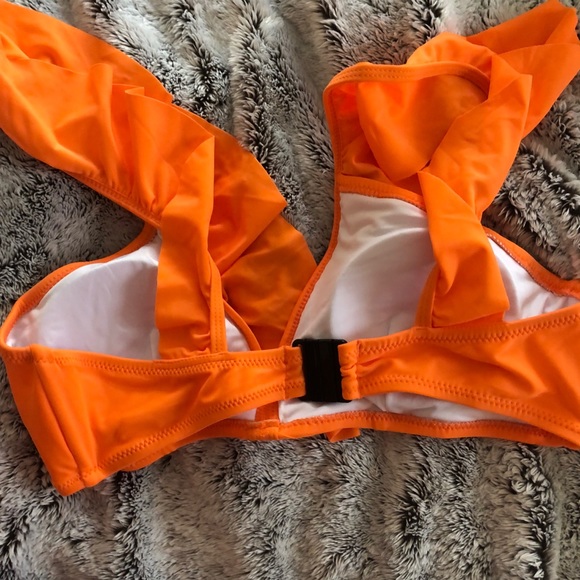 Cupshe bikini top - Picture 2 of 3